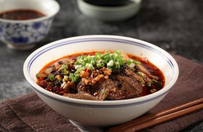 冒菜正宗技術蕾丝视频污污版，獨特配料更加美味